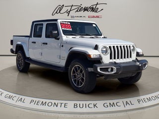 2022 Jeep Gladiator Overland