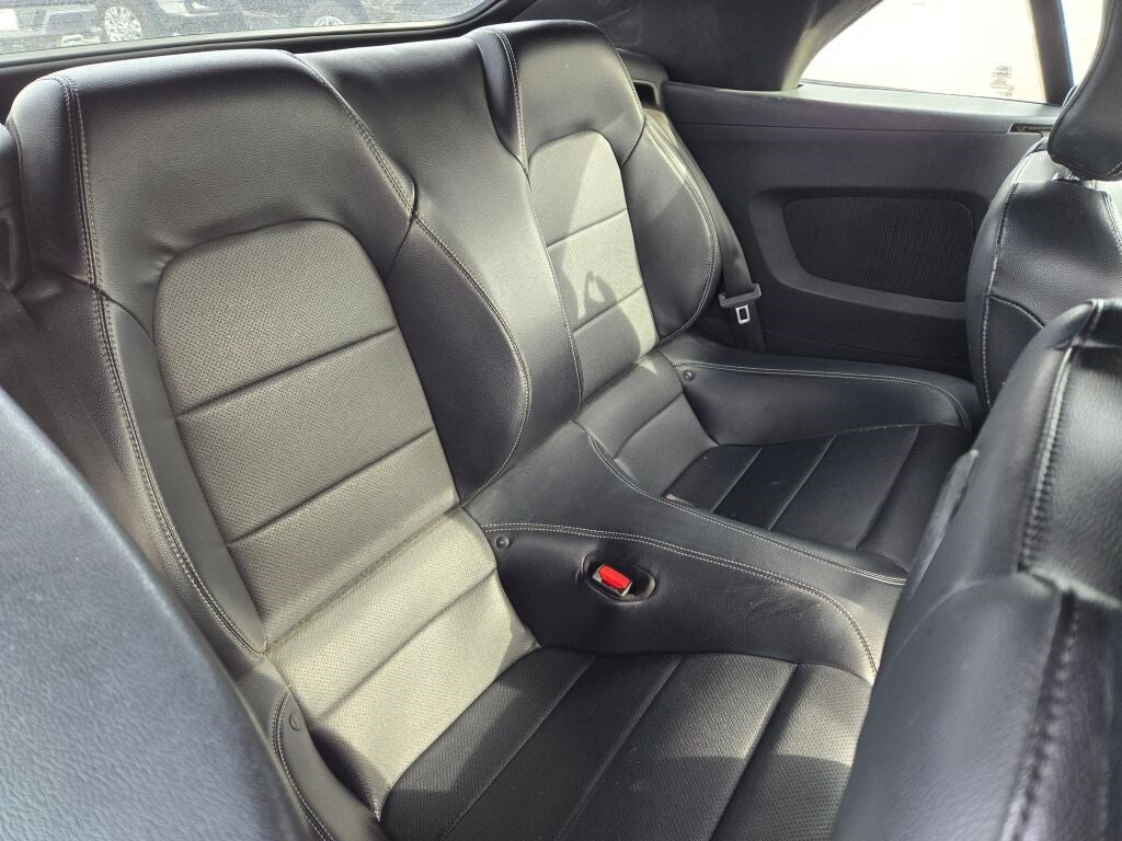 2022 Ford Mustang EcoBoost Premium