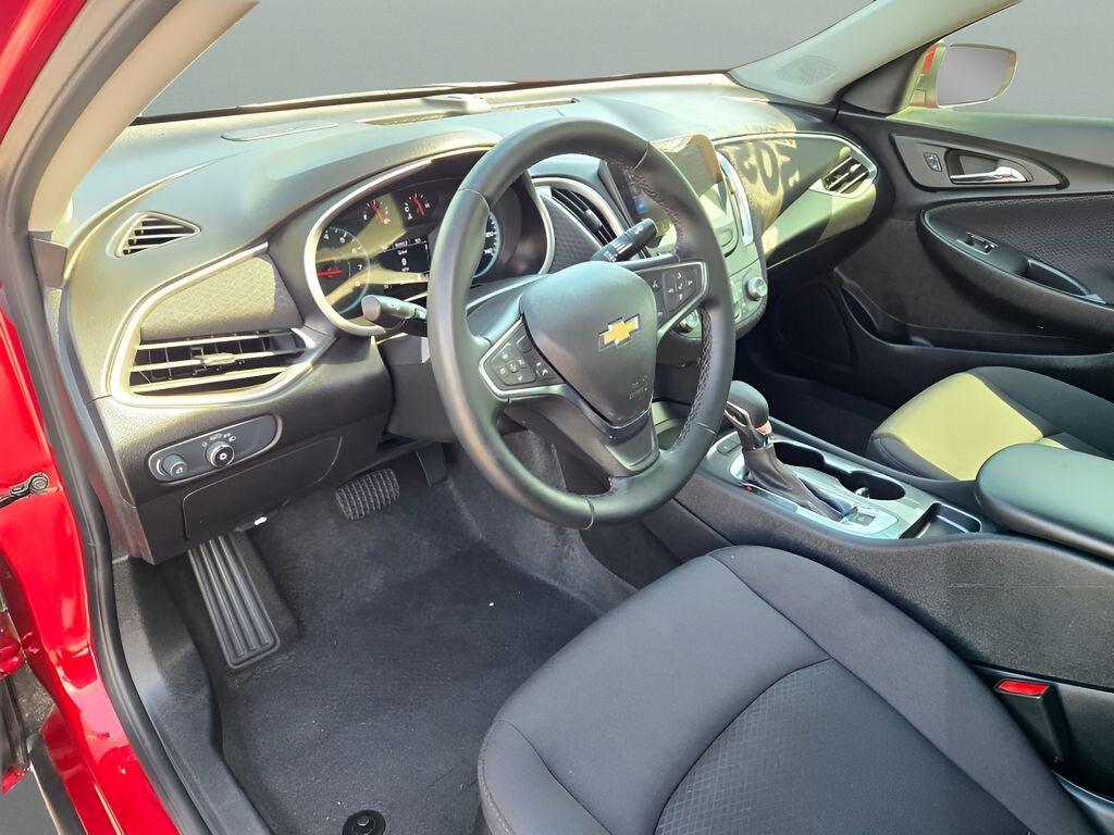 2025 Chevrolet Malibu RS