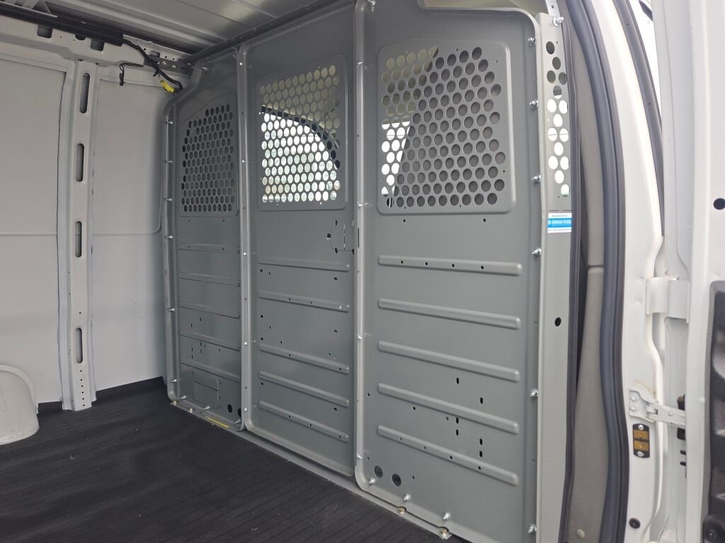 2022 Chevrolet Express 2500 Work Van Cargo