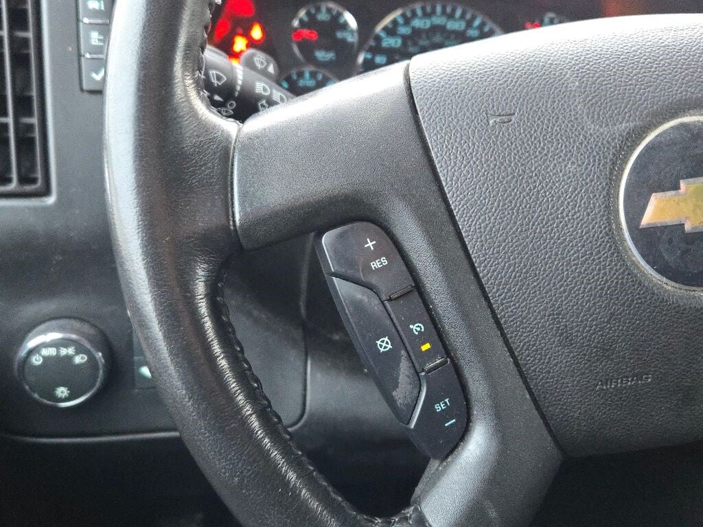 2022 Chevrolet Express 2500 Work Van Cargo