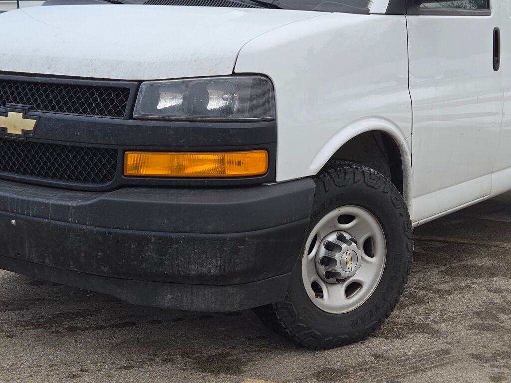 2022 Chevrolet Express 2500 Work Van Cargo