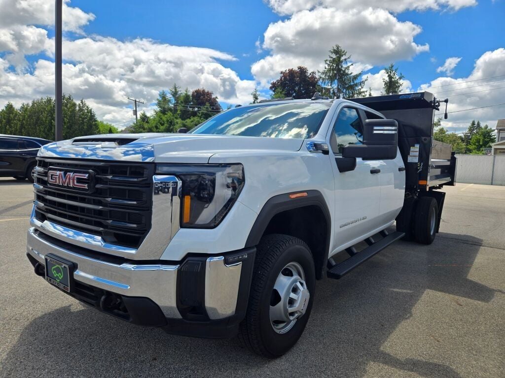 2024 GMC Sierra 3500HD Pro DUMP TRUCK