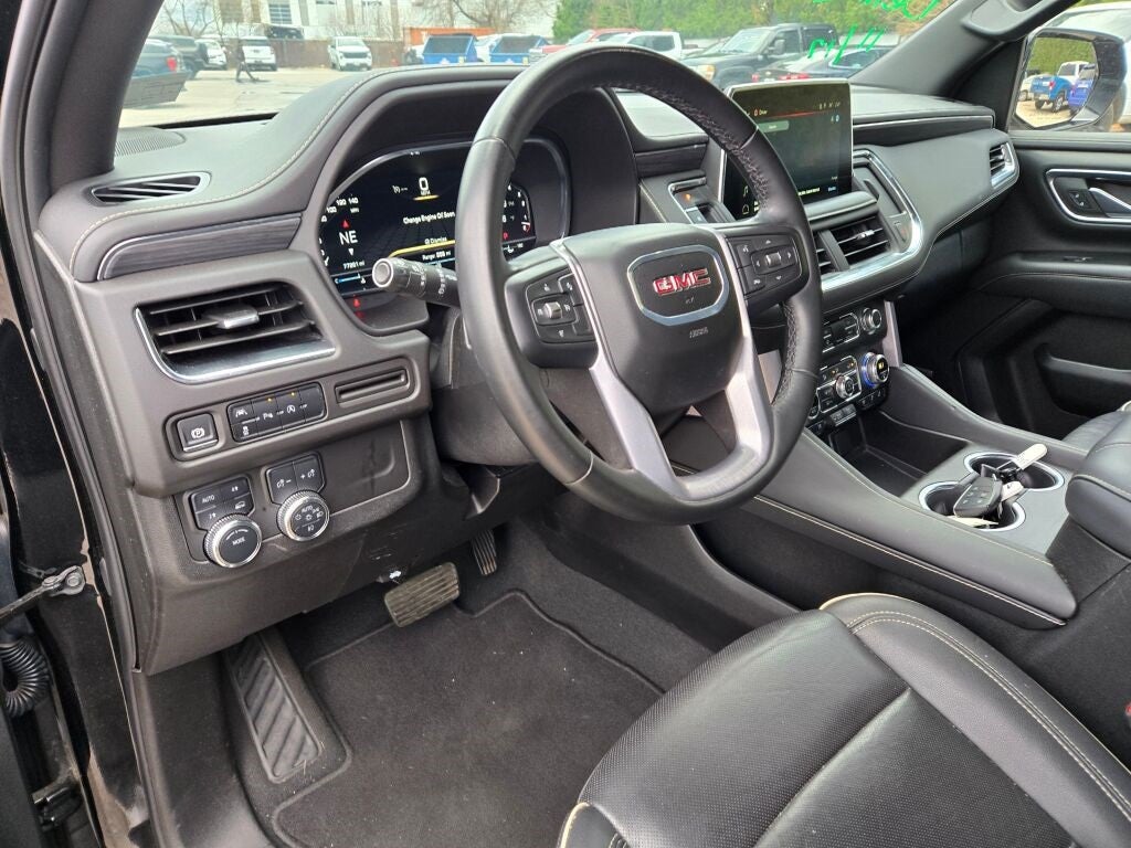 2024 GMC Yukon XL SLT