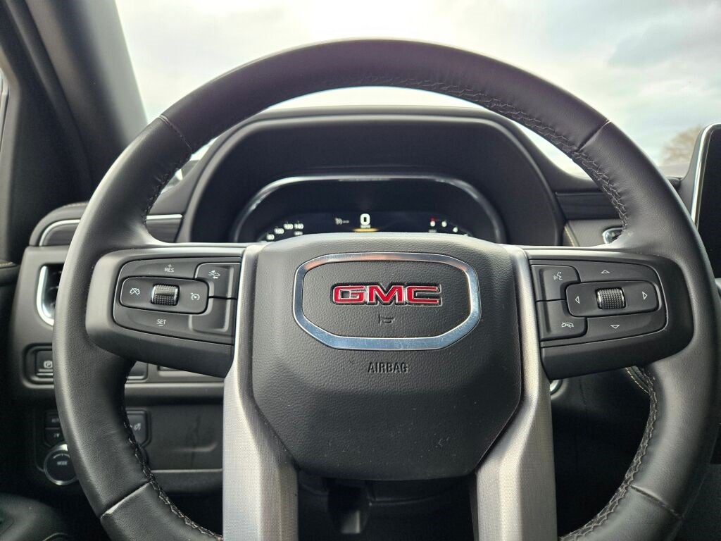 2024 GMC Yukon XL SLT