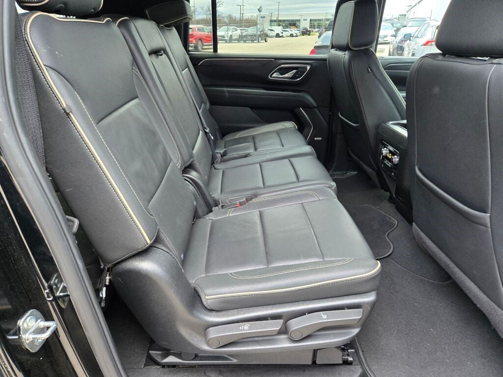 2024 GMC Yukon XL SLT