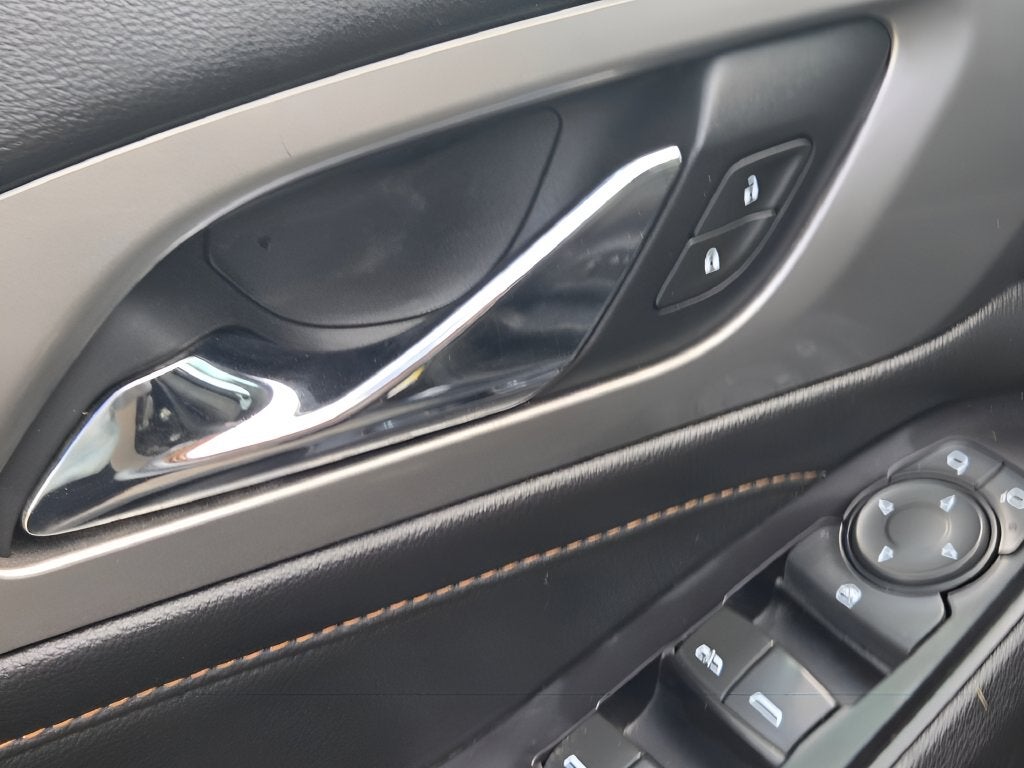 2018 Chevrolet Traverse LT Cloth w/1LT