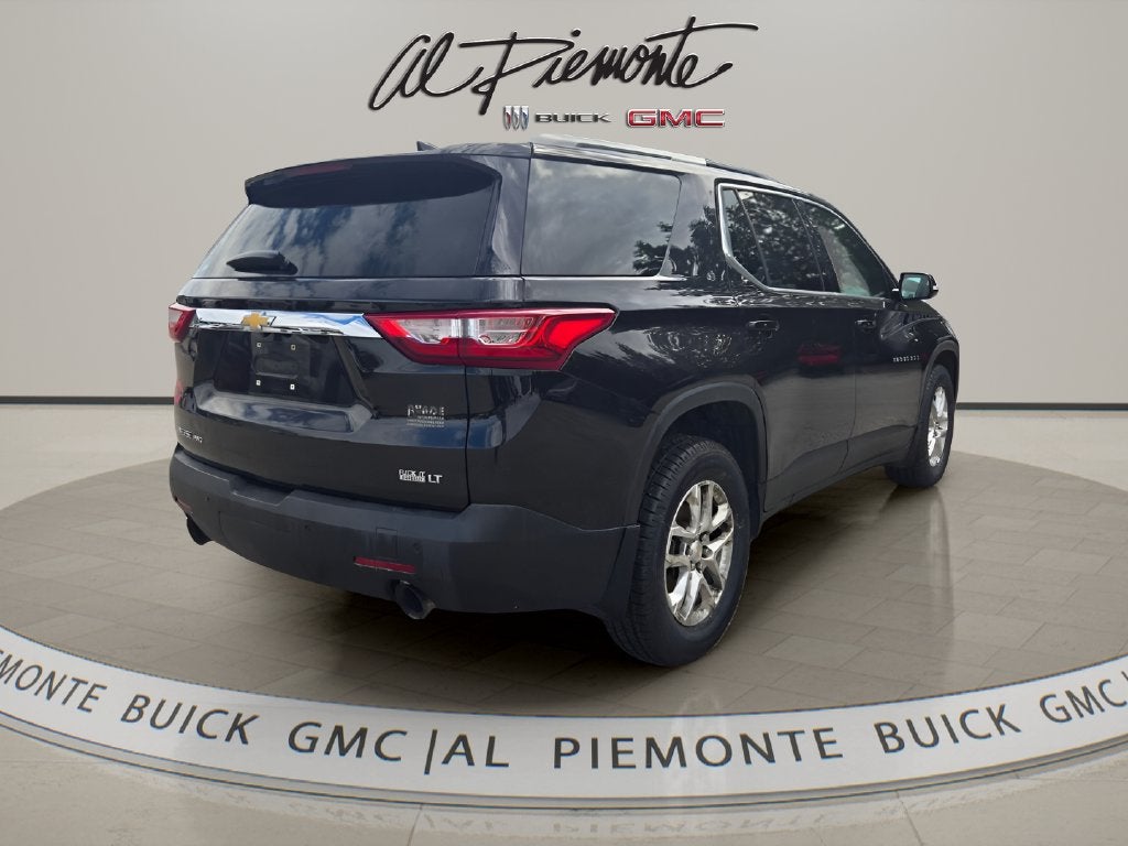 2018 Chevrolet Traverse LT Cloth w/1LT