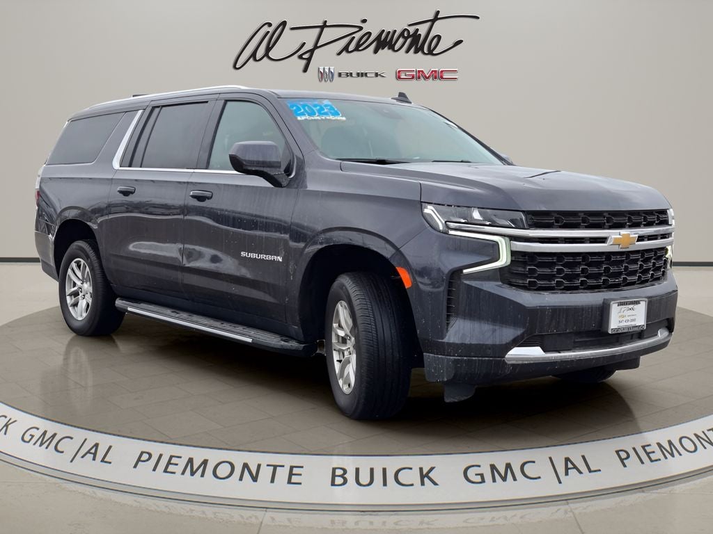 2023 Chevrolet Suburban LS