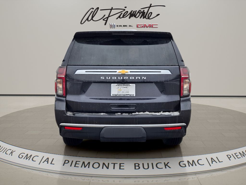 2023 Chevrolet Suburban LS