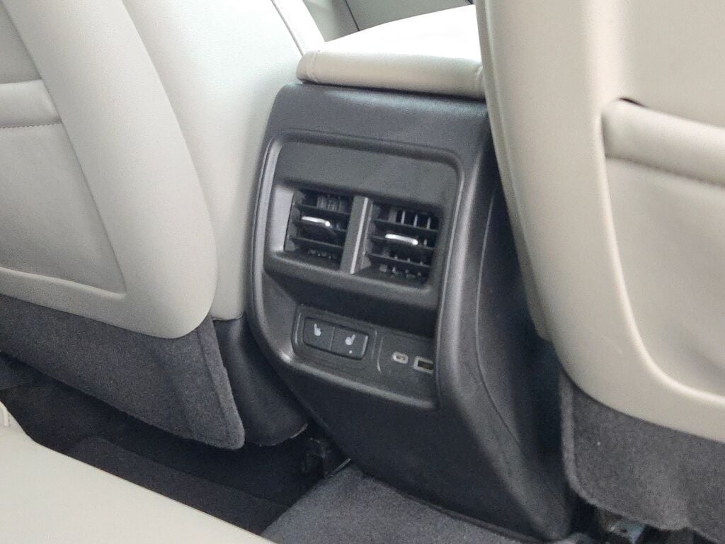 2021 Cadillac XT4 Luxury