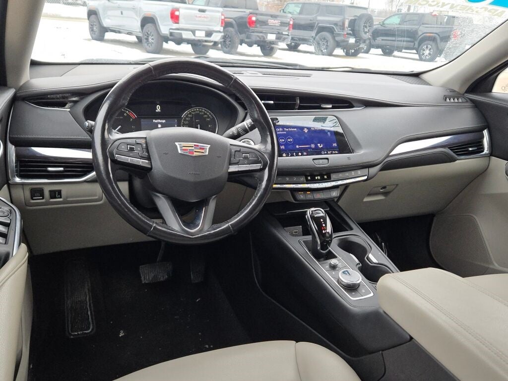 2021 Cadillac XT4 Luxury