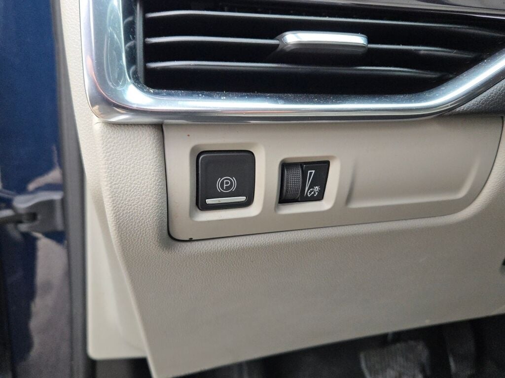 2021 Cadillac XT4 Luxury