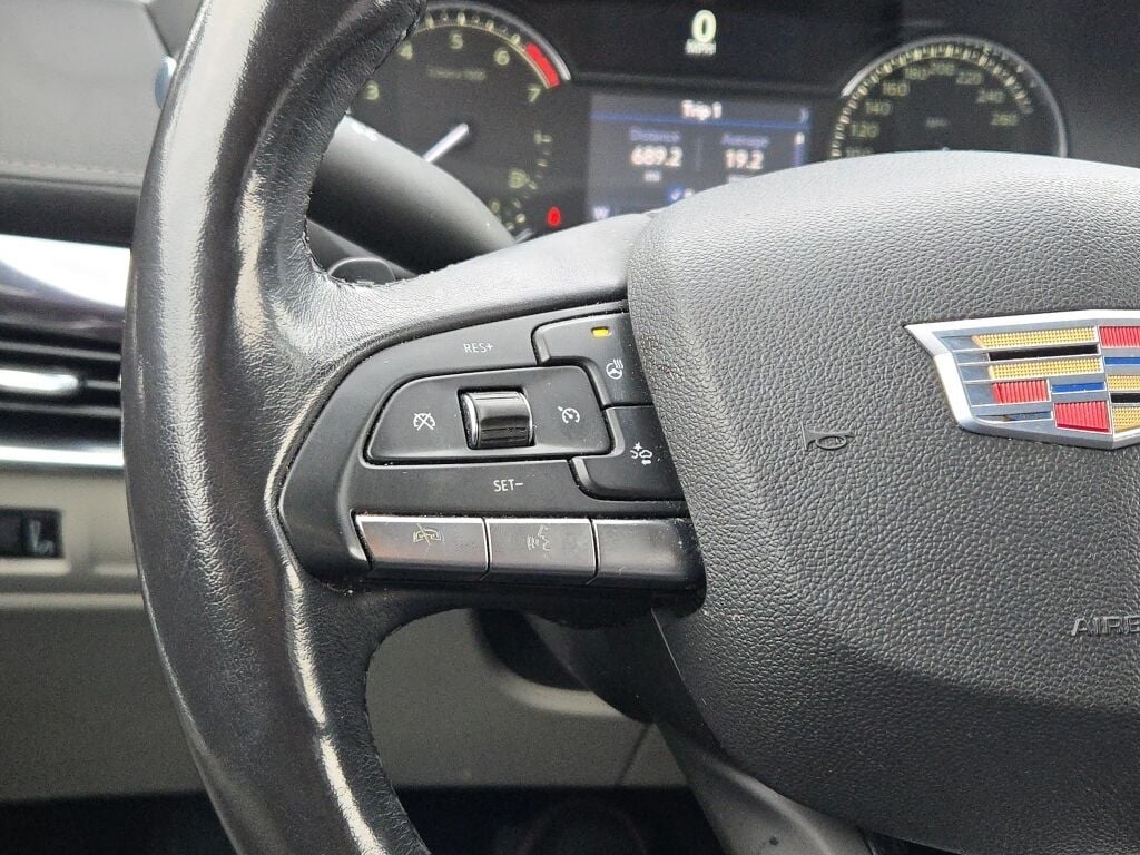 2021 Cadillac XT4 Luxury