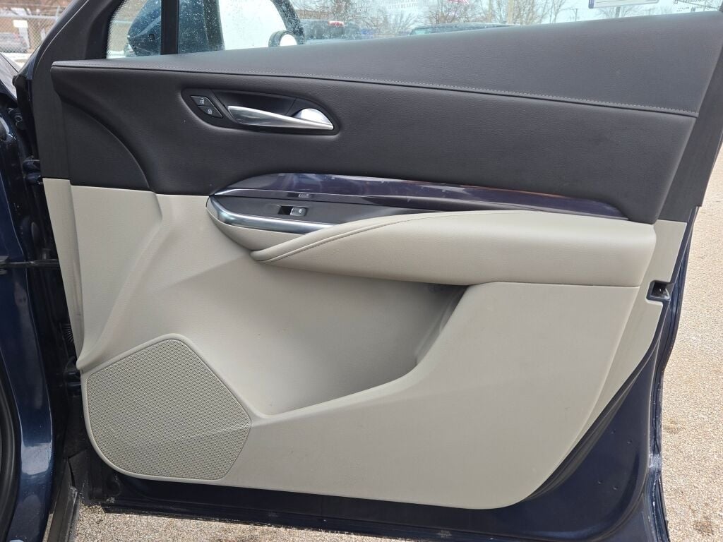 2021 Cadillac XT4 Luxury