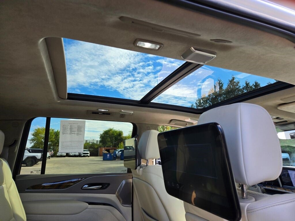 2023 Cadillac Escalade ESV Sport Platinum