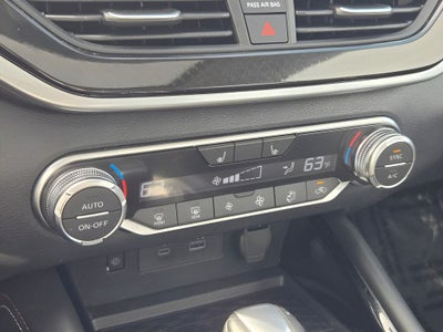 2025 Nissan Altima 2.5 SR