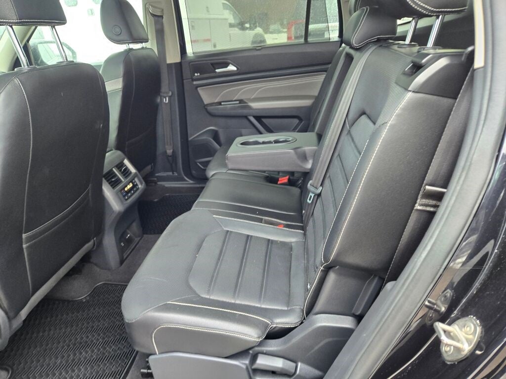 2022 Volkswagen Atlas 3.6L V6 SEL Premium R-Line