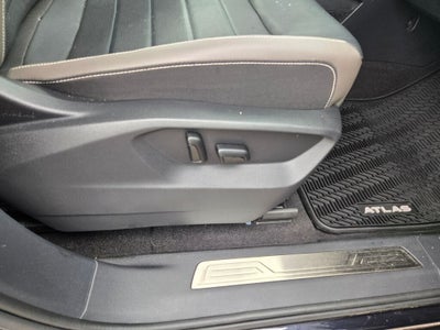 2022 Volkswagen Atlas 3.6L V6 SEL Premium R-Line