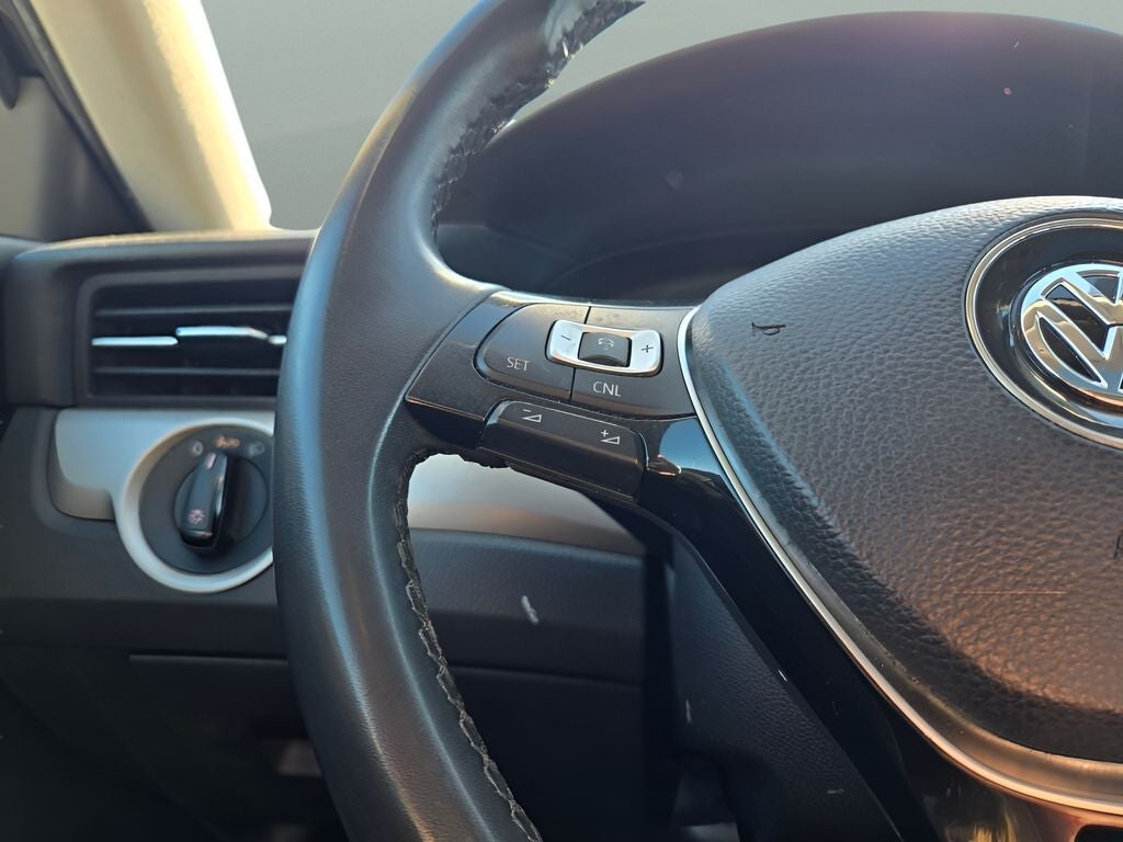 2021 Volkswagen Passat 2.0T SE