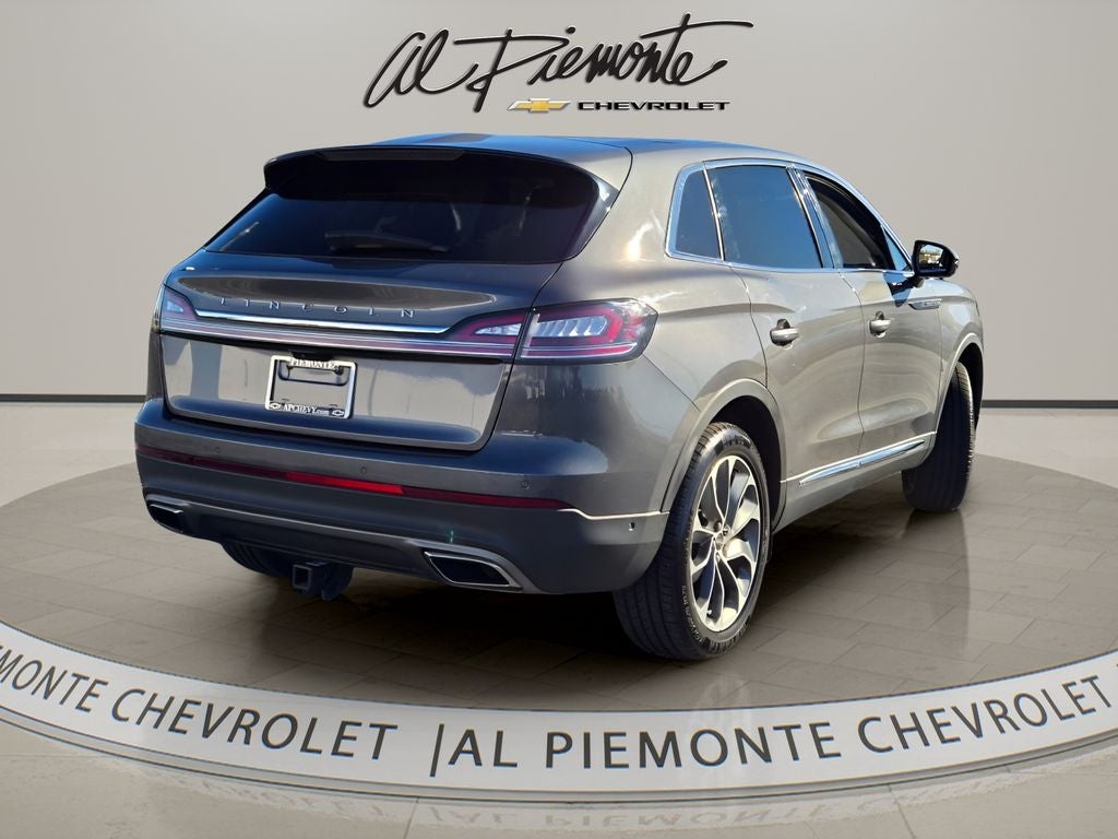 2022 Lincoln Nautilus Reserve