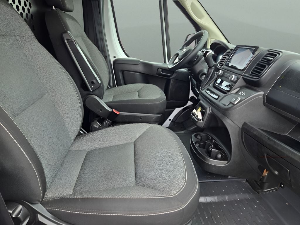 2025 RAM ProMaster 2500 Base 136 WB