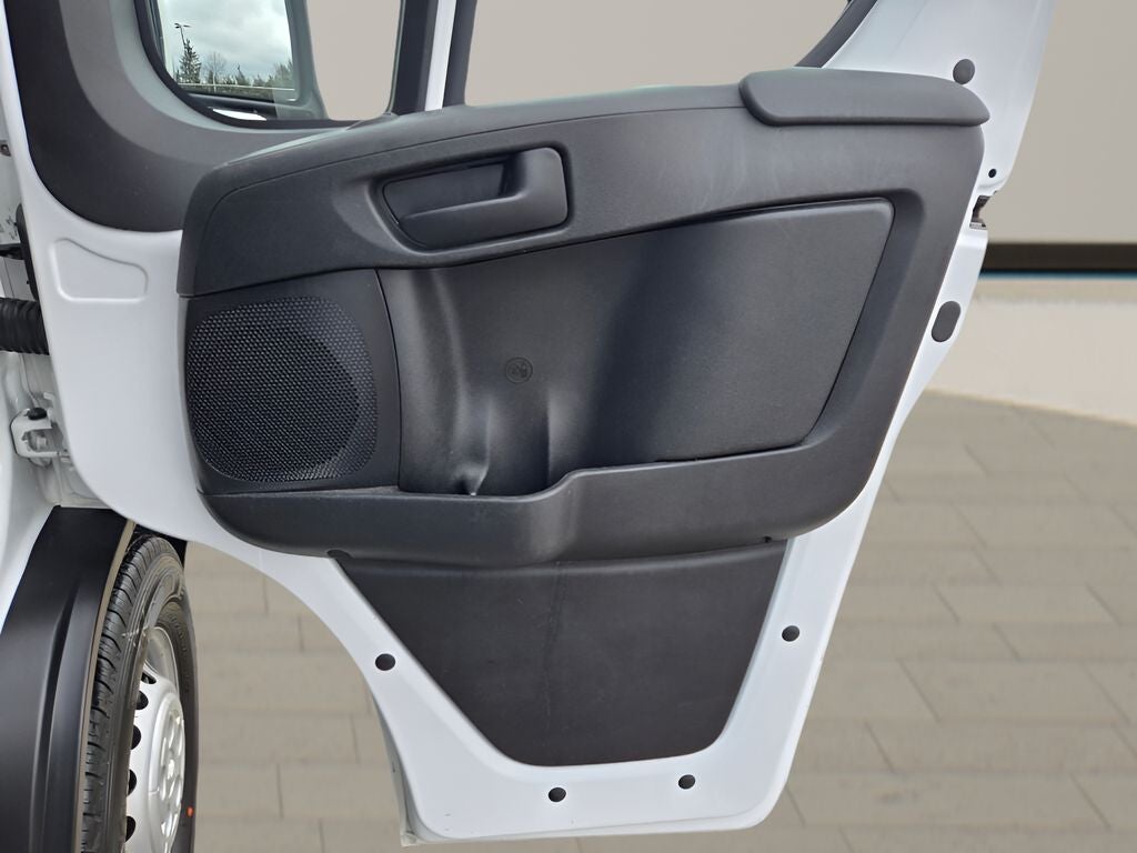 2025 RAM ProMaster 2500 Base 136 WB