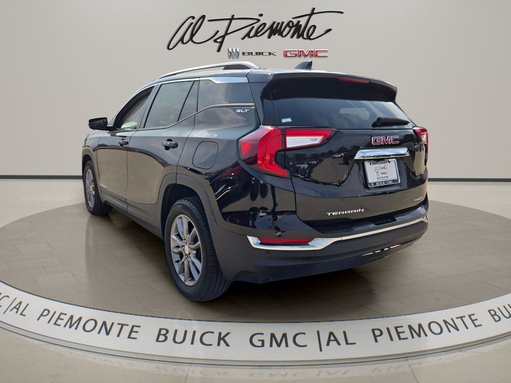 2023 GMC Terrain SLT