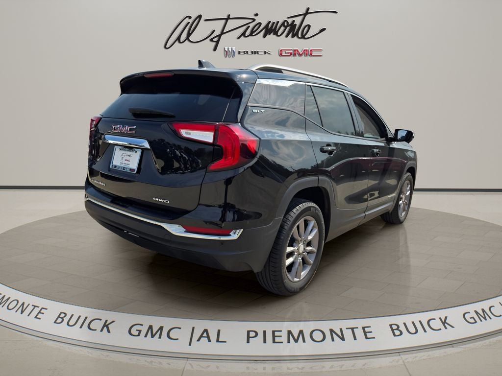 2023 GMC Terrain SLT