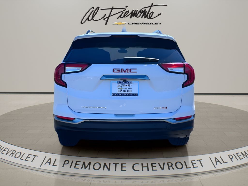 2024 GMC Terrain AT4