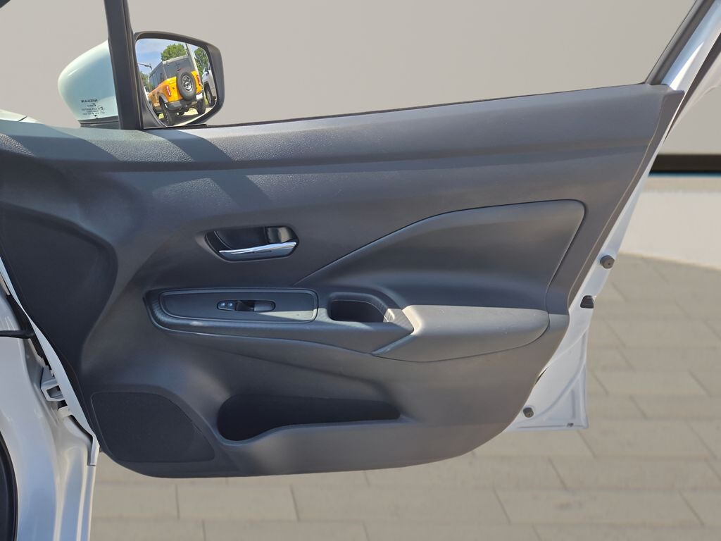2024 Nissan Versa 1.6 SV