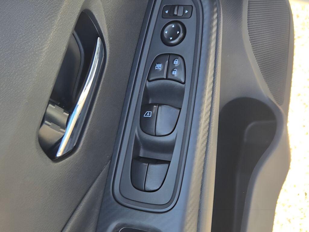 2024 Nissan Versa 1.6 SV