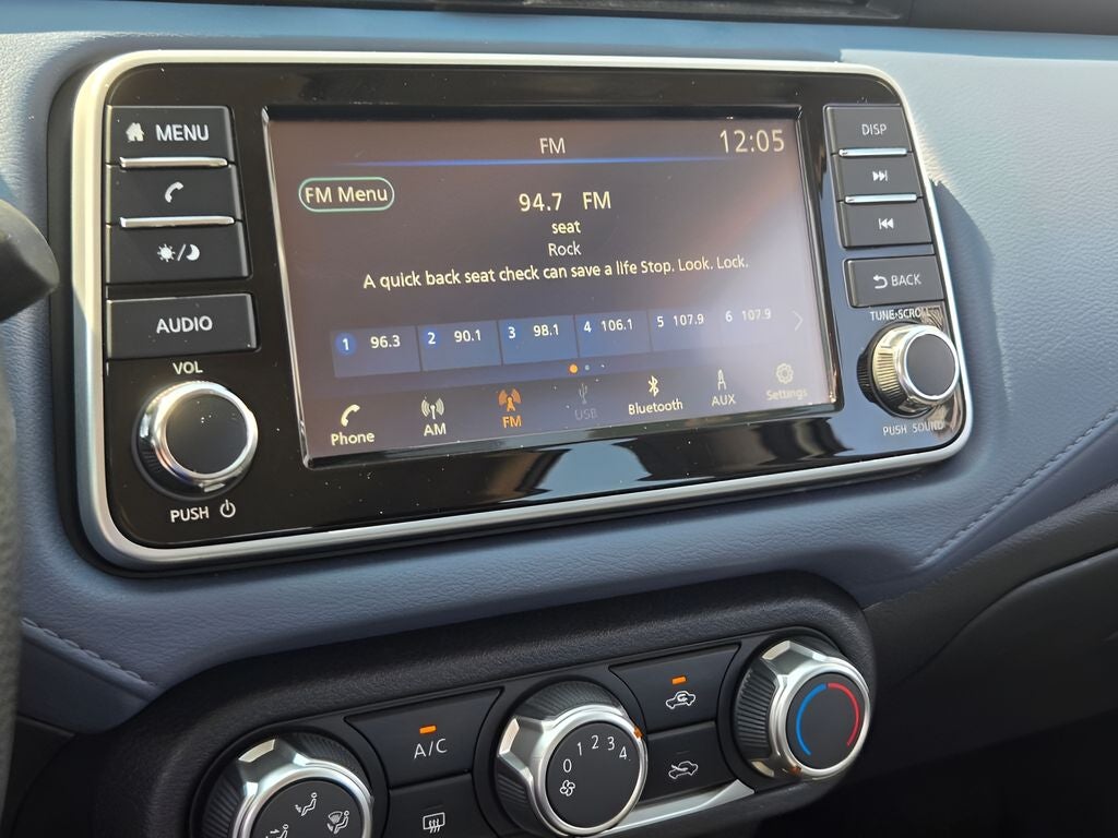 2024 Nissan Versa 1.6 SV