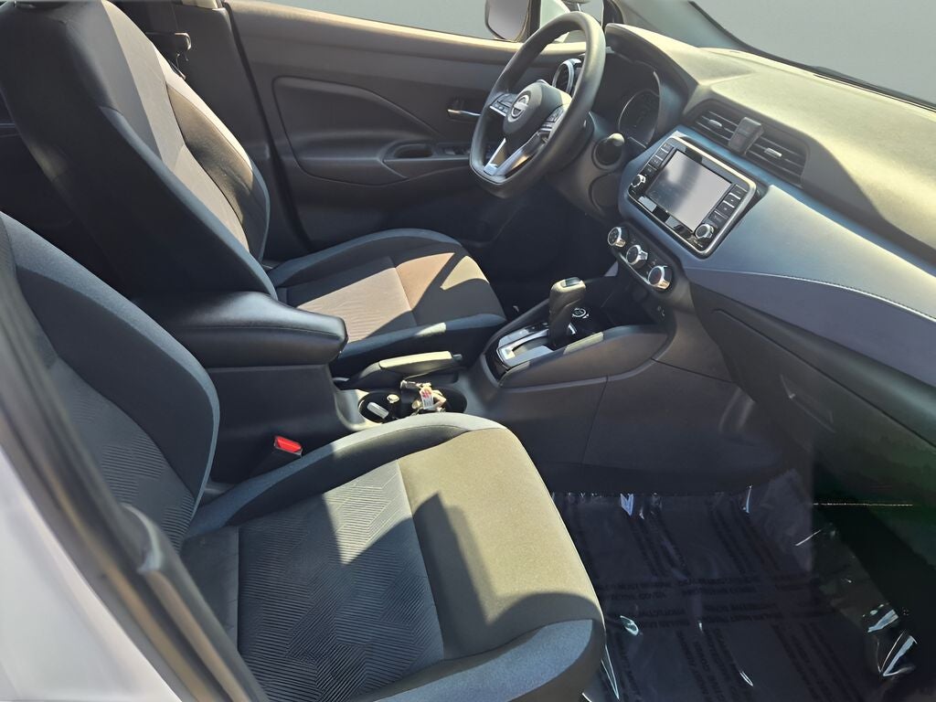 2024 Nissan Versa 1.6 SV