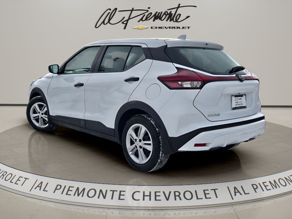 2023 Nissan Kicks S