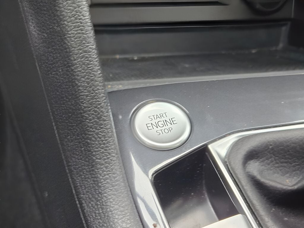 2024 Volkswagen Tiguan 2.0T SEL R-Line