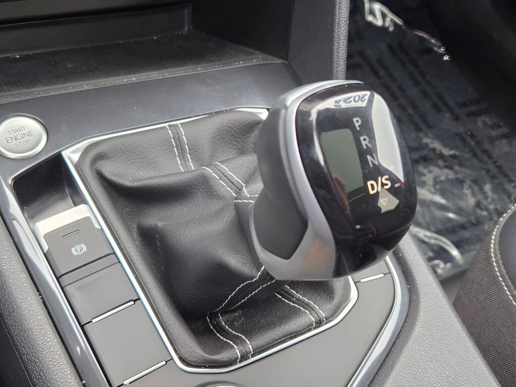 2024 Volkswagen Tiguan 2.0T SEL R-Line