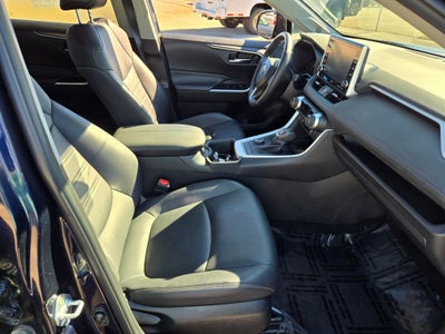 2022 Toyota RAV4 Hybrid XLE Premium