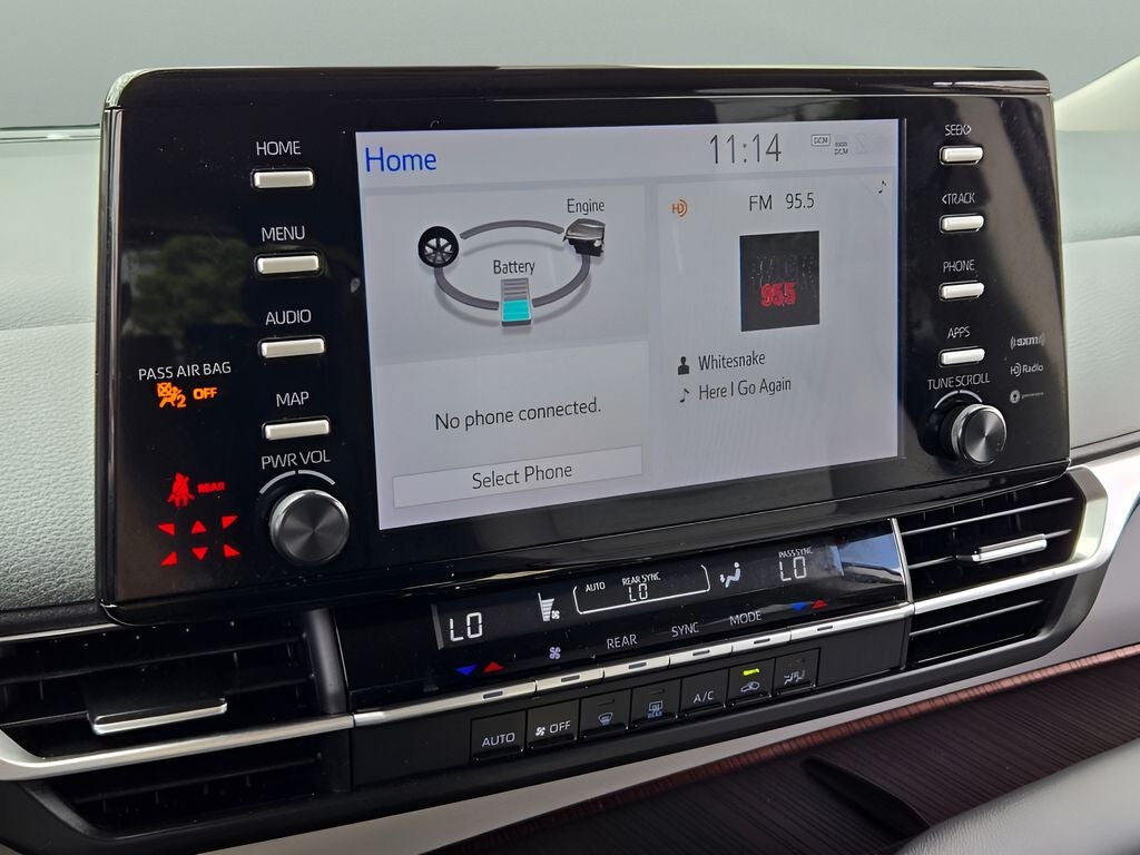 2023 Toyota Sienna LE 8 Passenger