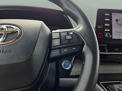 2023 Toyota Sienna LE 8 Passenger