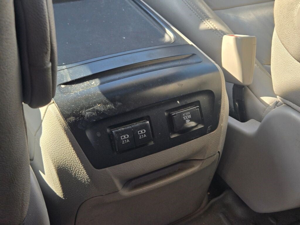 2019 Toyota Sienna XLE 8 Passenger