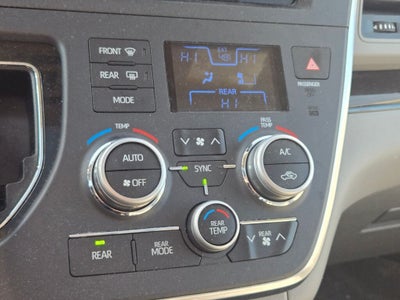 2019 Toyota Sienna XLE 8 Passenger