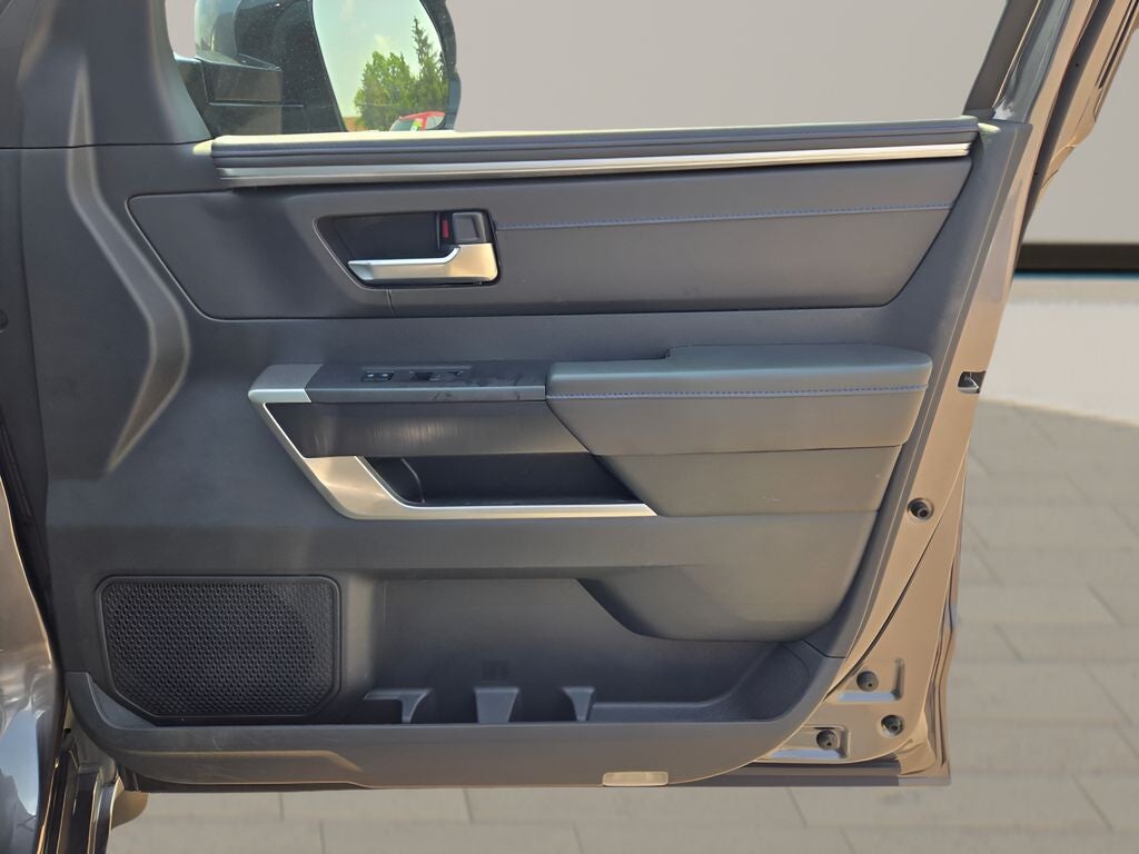 2025 Toyota Tundra Platinum