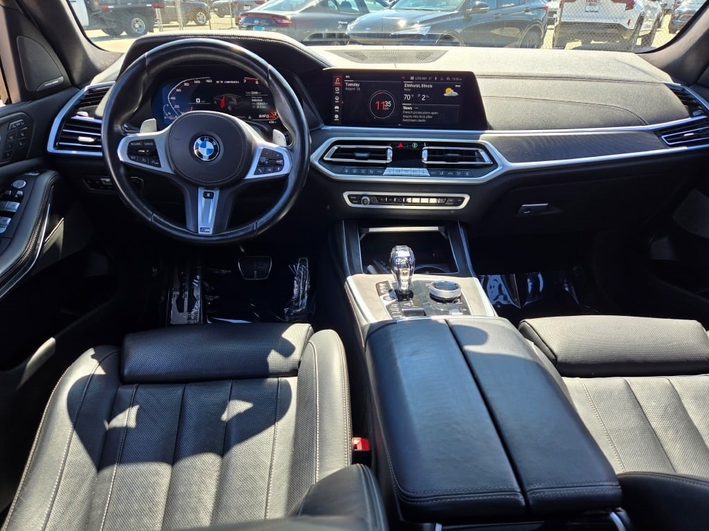 2022 BMW X7 M50i