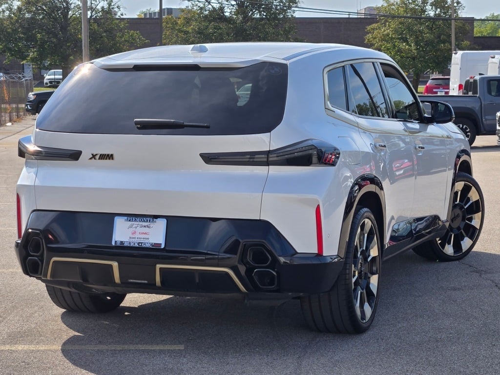 2023 BMW XM Base