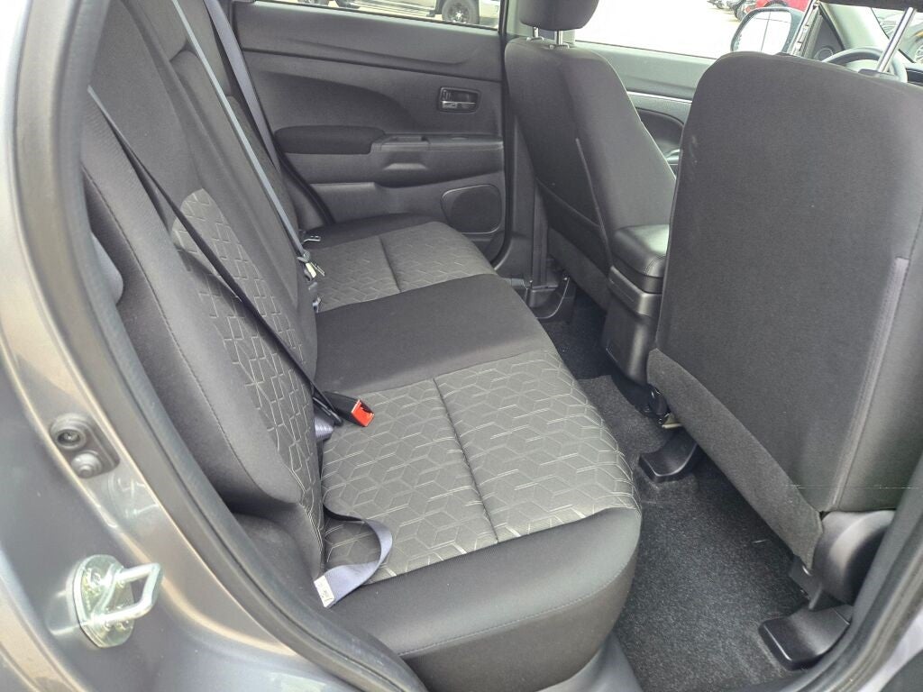 2023 Mitsubishi Outlander Sport 2.0 ES