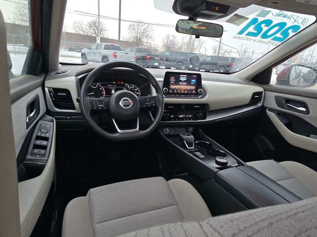 2021 Nissan Rogue SV