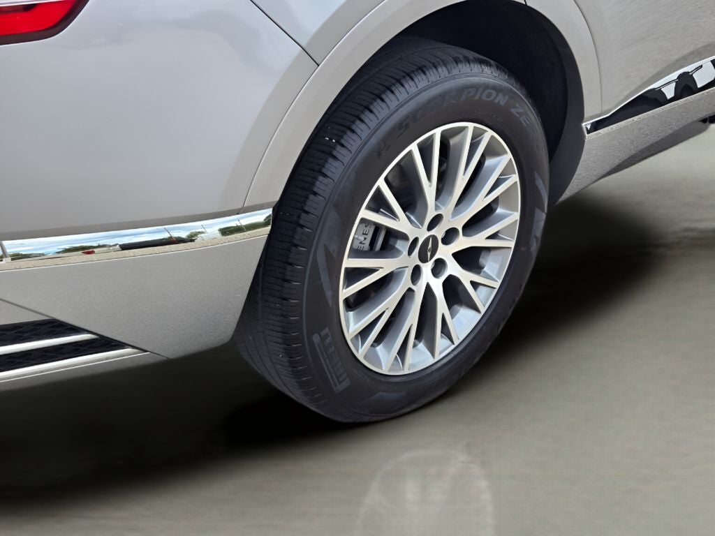 2025 Genesis GV80 2.5T