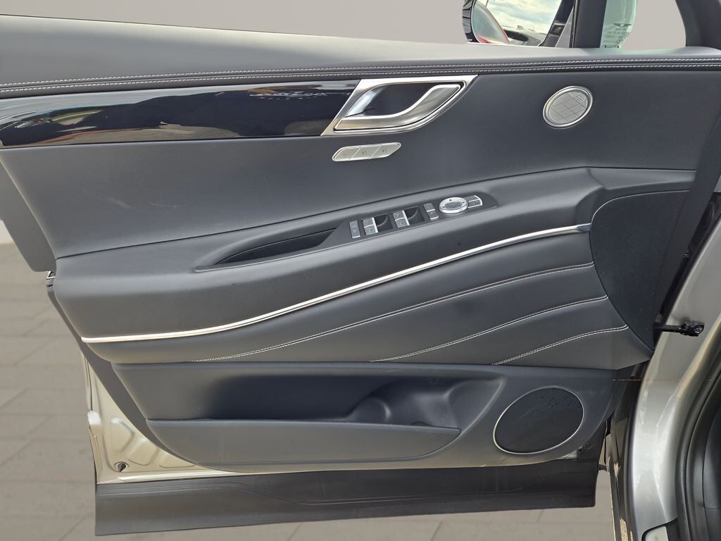 2025 Genesis GV80 2.5T