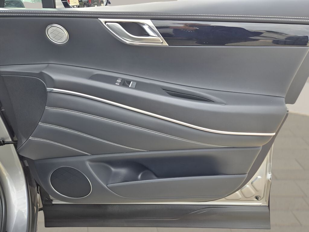 2025 Genesis GV80 2.5T
